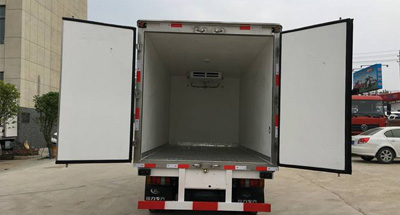 重慶冷藏車(chē)：肉類冷藏車(chē)及其制冷裝置的內(nèi)部結(jié)構(gòu)